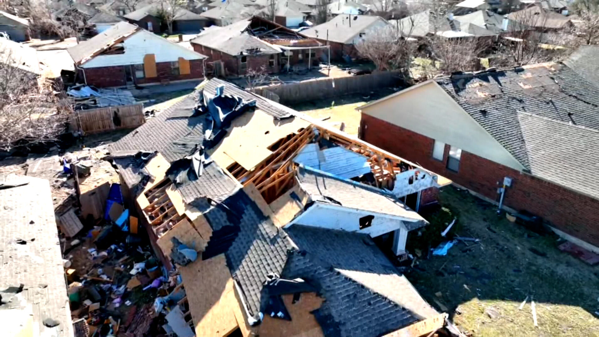 Tornadoes, severe winds strike central US; more rain and snow set to pummel West and North